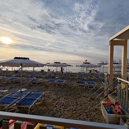 Appartamenti Sul Mare Alassio Bagian luar foto