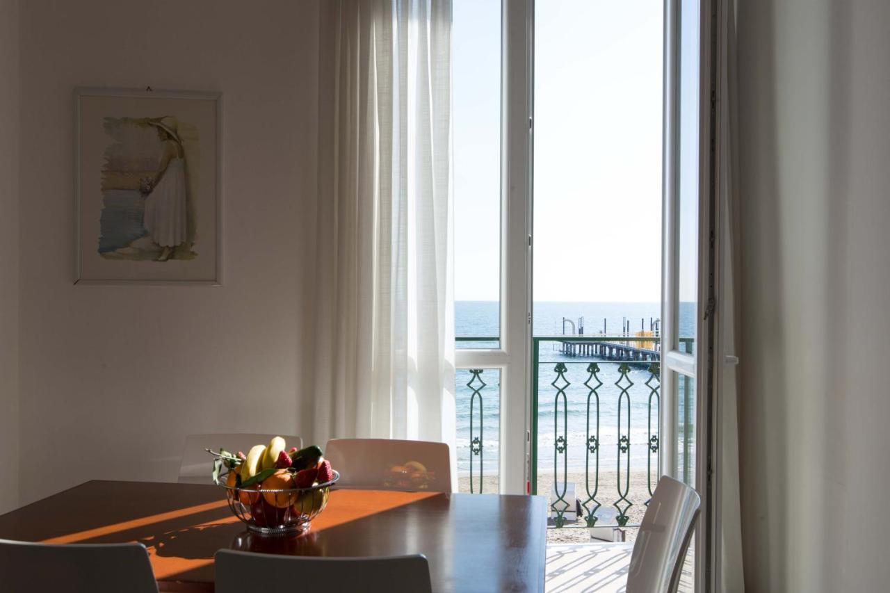 Appartamenti Sul Mare Alassio Bagian luar foto