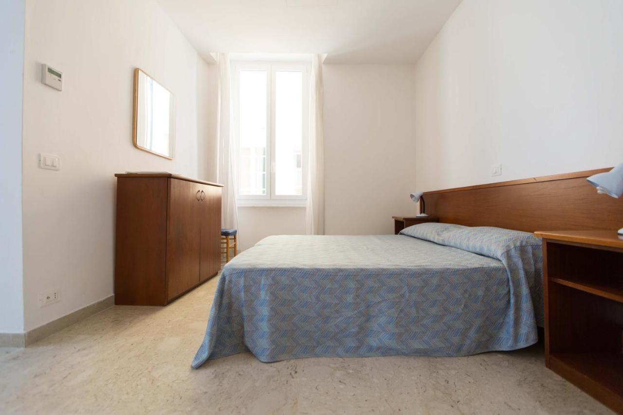 Appartamenti Sul Mare Alassio Bagian luar foto