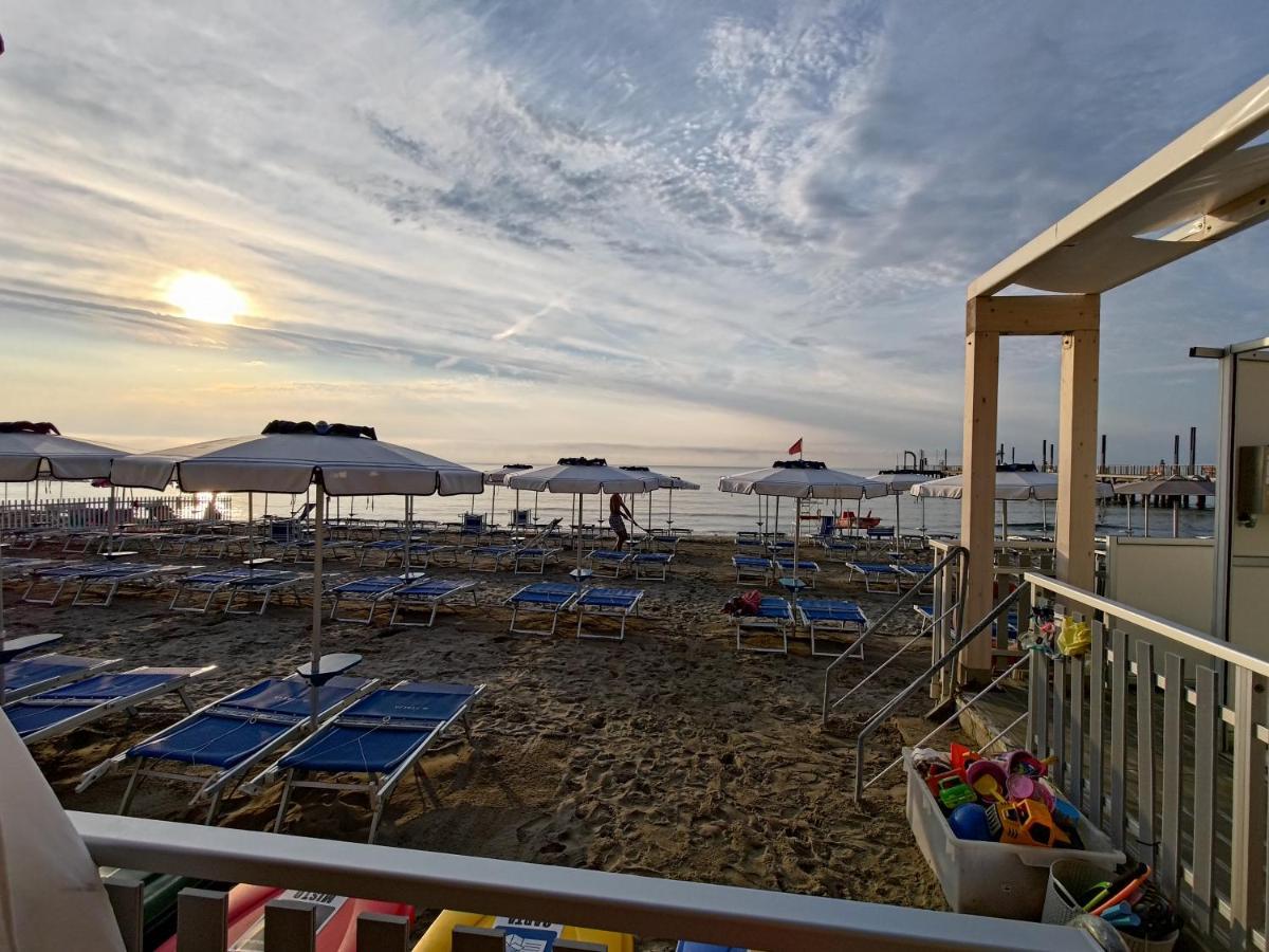 Appartamenti Sul Mare Alassio Bagian luar foto